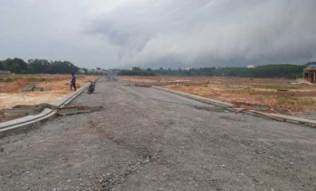 Đất nền măt tiền đường Hùng Vương, thị xã Bến Cát, Bình Dương