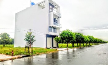 KDC trung tâm thị trấn Bến Lức, thổ cư 100%,SHR, sang tên ngay.