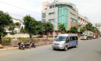 KẸT TIỀN CHỮA BỆNH CHO CON, BÁN GẤP LÔ ĐẤT ĐƯỜNG 27M KDC PHÚC LONG, 540TR, SHR