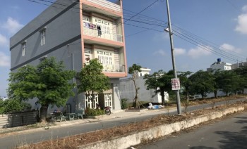   Gấp! Tôi xoay vốn cần bán mảnh đất 210m2 trên đường Nguyễn Hữu Trí, giá chỉ 1.9tỷ, có sổ đỏ.