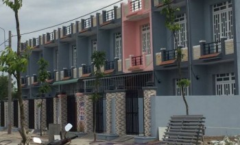 Bán nhà huyện Bình Chánh, giá chỉ 1,3 tỷ