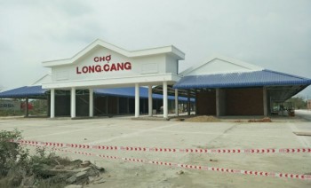 Kẹt tiền bán gấp đất ngay Chợ Long Cang – Chỉ 300tr nhận nền ngay. 0902 479 995